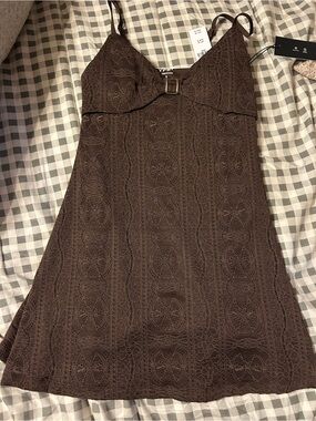 Abercrombie & Fitch brown YPB dress-shorts underneath